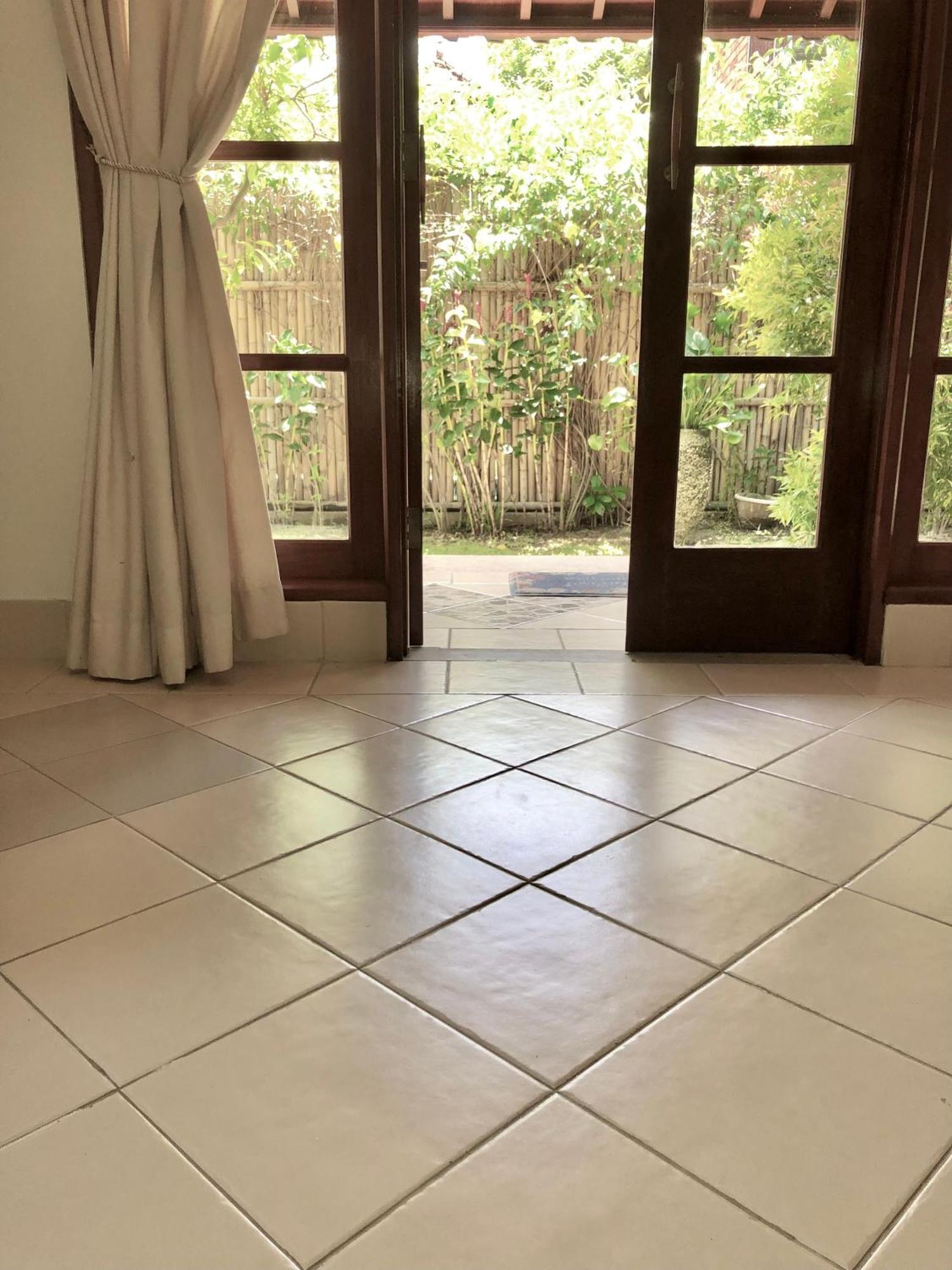Villa Abhista Seminyak エクステリア 写真